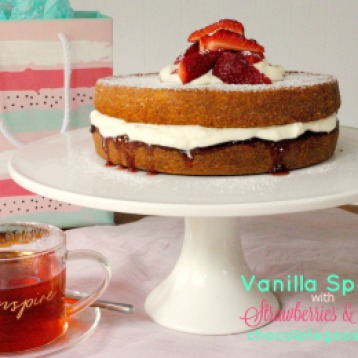 Vanilla Sponge with Strawberries and Cream